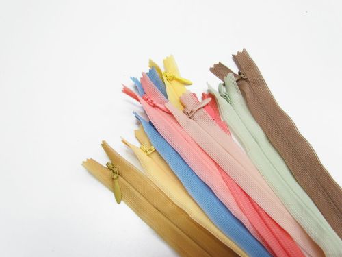 Great value Lucky Dip Invisible Zip 10 Pack- Pastels available to order online New Zealand