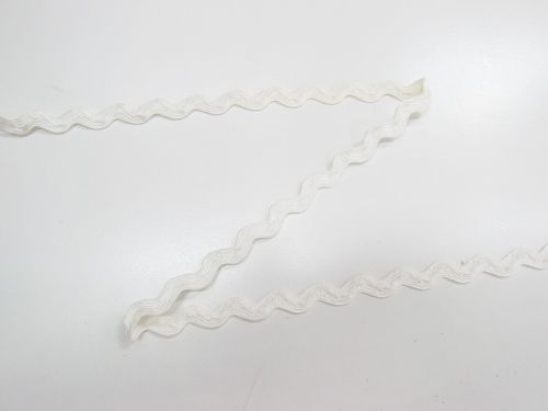 Great value 14mm Ric Rac Trim- Cream #T902 available to order online New Zealand