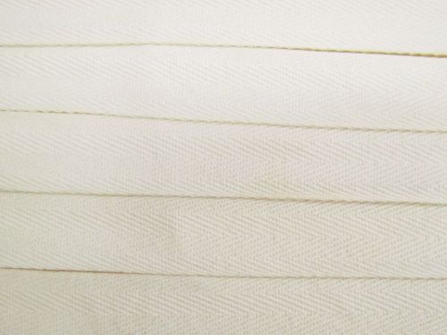 Great value 25mm Cotton Herringbone Tape- Warm White #T1122 available to order online New Zealand