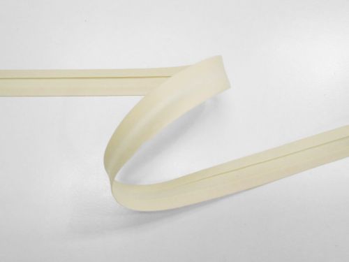 Great value 19mm Poly Cotton Bias Binding- Cream #T1255 available to order online New Zealand