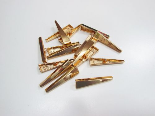 Great value 50mm Triangle Metal Button- Gold- FB725 available to order online New Zealand