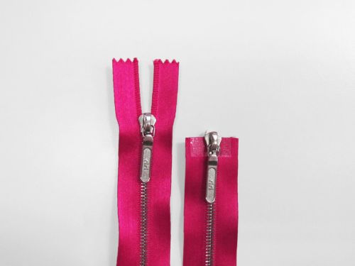 Great value 43cm Riri Satin Metal Open End 2 Slider Zip- Hot Pink #TRW312 available to order online New Zealand
