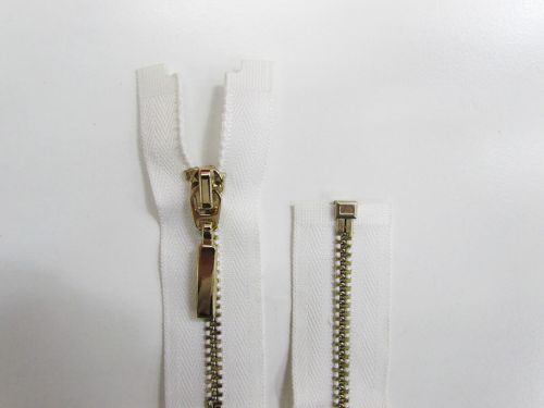 Great value 7cm Metal Open End Zip- White #TRW336 available to order online New Zealand