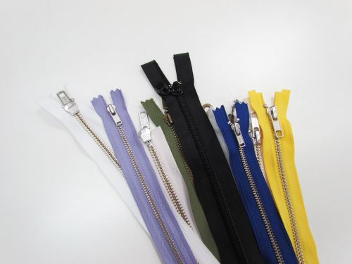 Great value Lucky Dip Chunky Zip 10 Pack available to order online New Zealand
