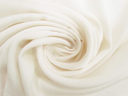 Great value Stretch Silk Crepe De Chine- Panna Cotta Ivory #10988 available to order online New Zealand