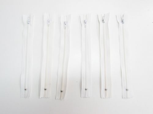 Great value 18cm Creamy White- Dress Zipper Bundle- TRW54- 6 Pack available to order online New Zealand