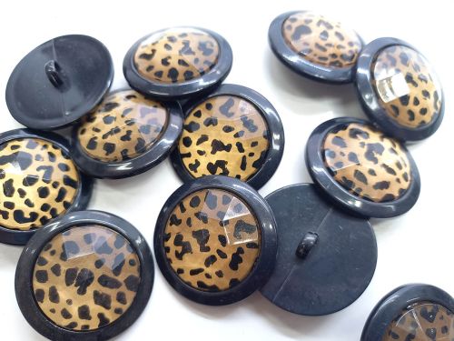 Great value 32mm Button-Leopard FB270 available to order online New Zealand