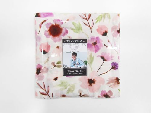 Great value Blooming Lovely Layer Cake available to order online New Zealand