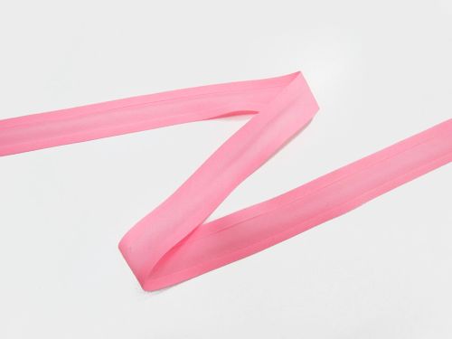 Great value 25mm Poly Cotton Bias Binding- Baby Pink 8047-22 available to order online New Zealand