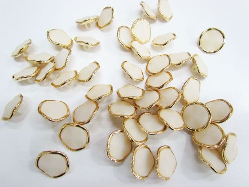 Great value 19mm Button- FB669- Ivory on Gold available to order online New Zealand