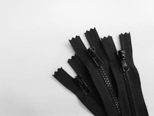 Great value 26cm Chunky Zip 3 Pack- Black- ZP35 available to order online New Zealand