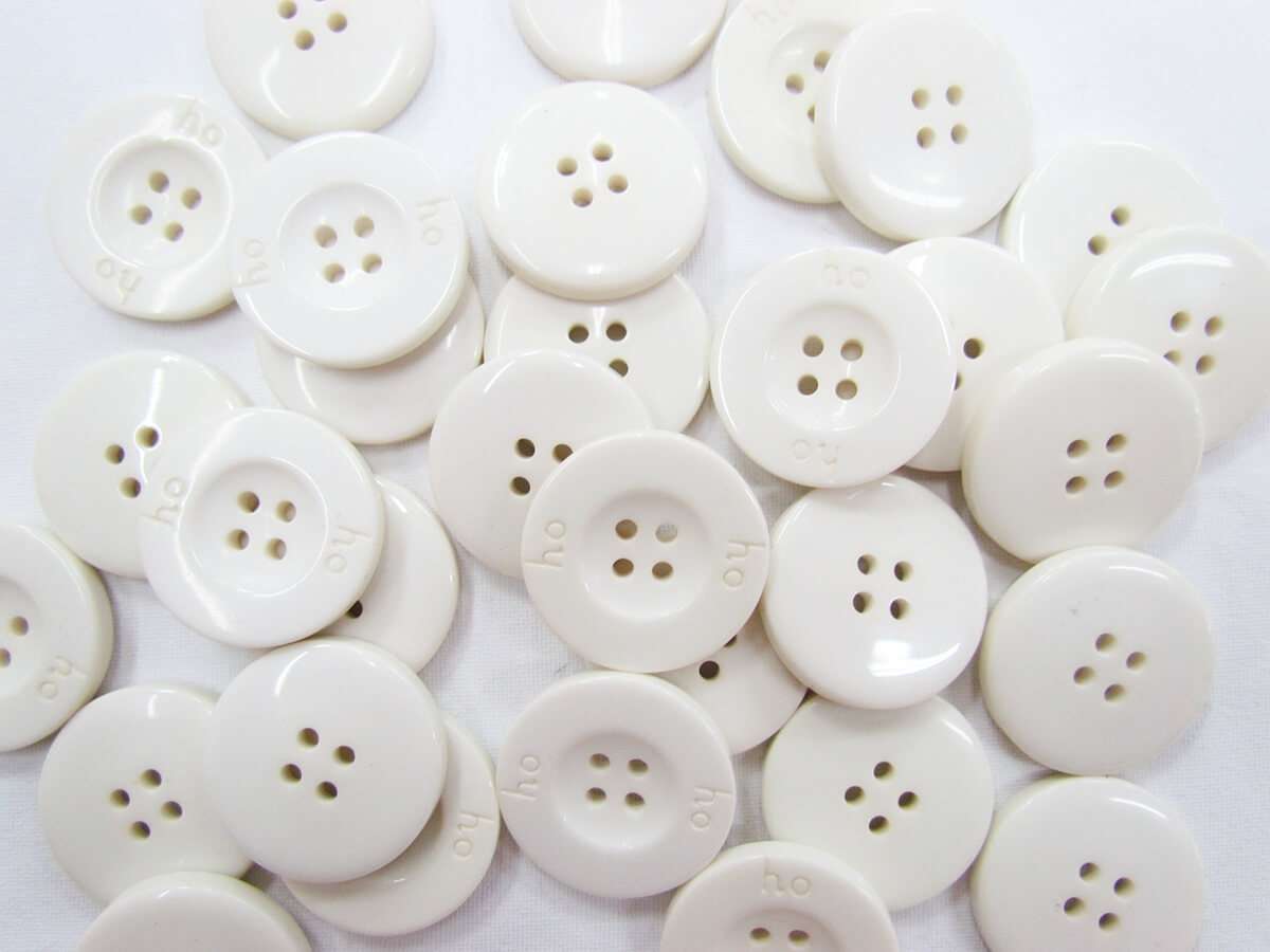 designer buttons online